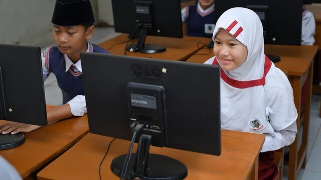 Nilai Literasi TKA SD SMP Unggul, Numerasi Malah Jeblok