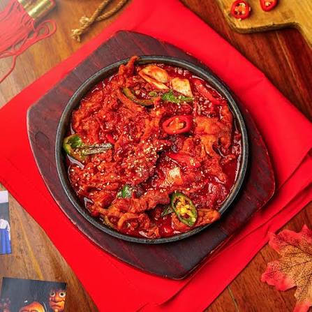 Dakbal, Kuliner Korea yang Viral di Indonesia karena Pedas dan Kenyal