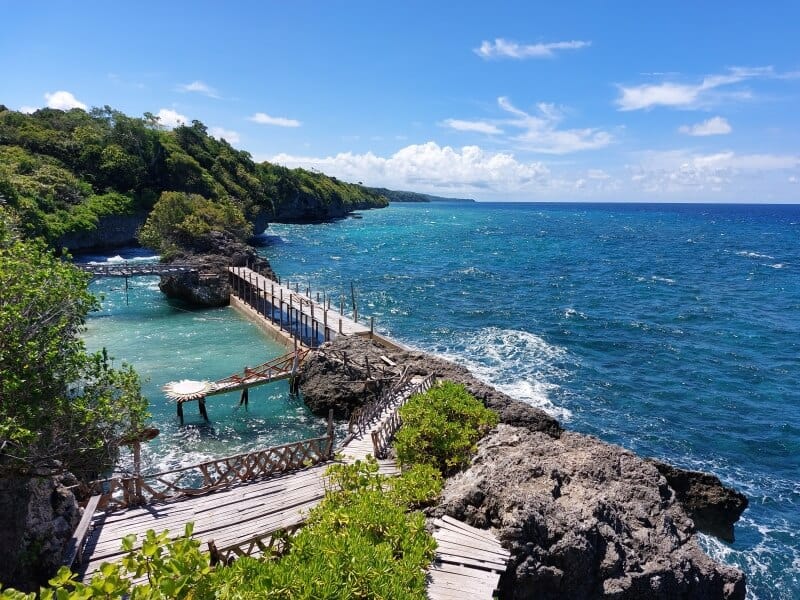 Wisata Pantai Apparalang Bulukumba, Pesona Tebing Karang dan Laut Biru